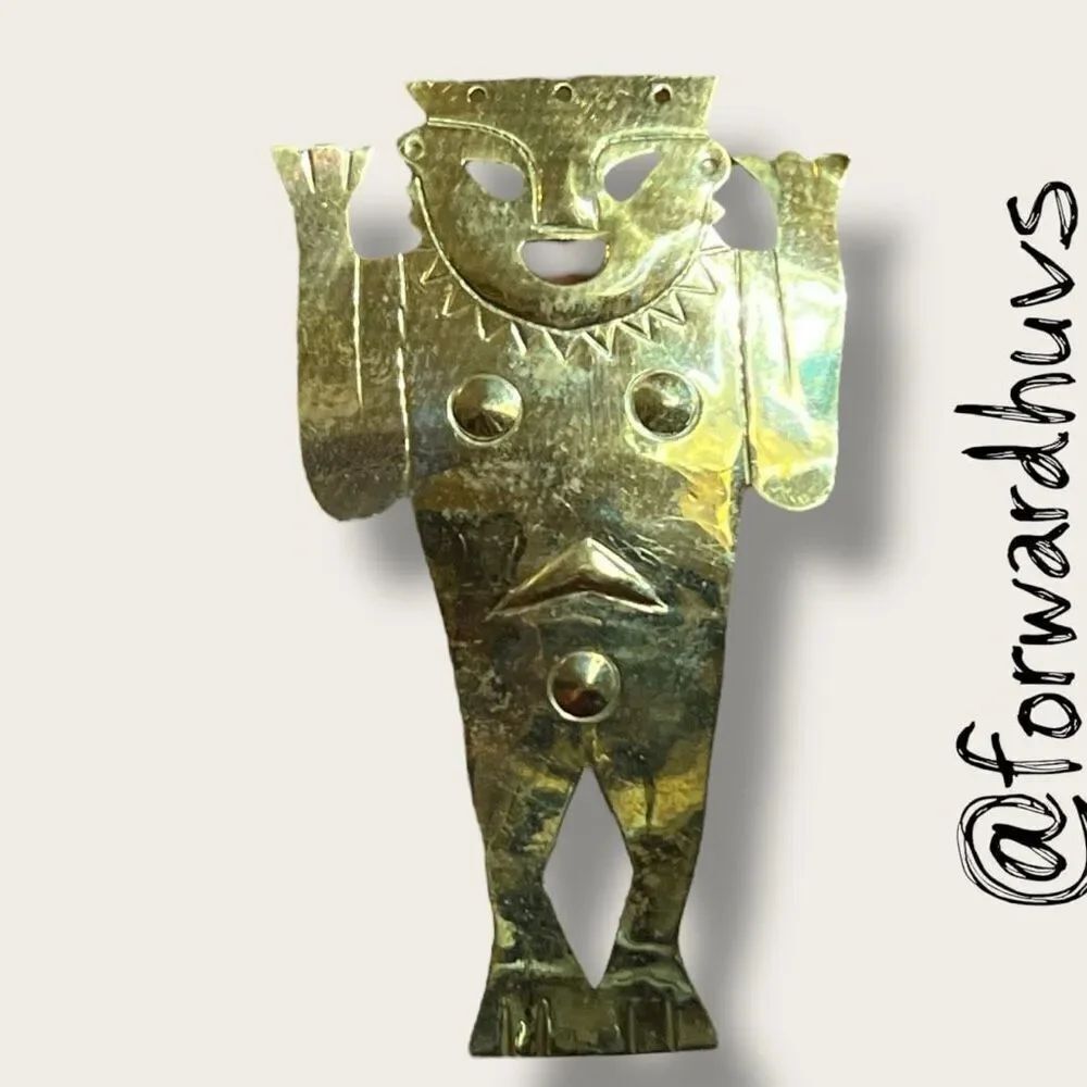 Vintage Brass Chimu Figure Brooch – Peruvian Pre-Inca Design